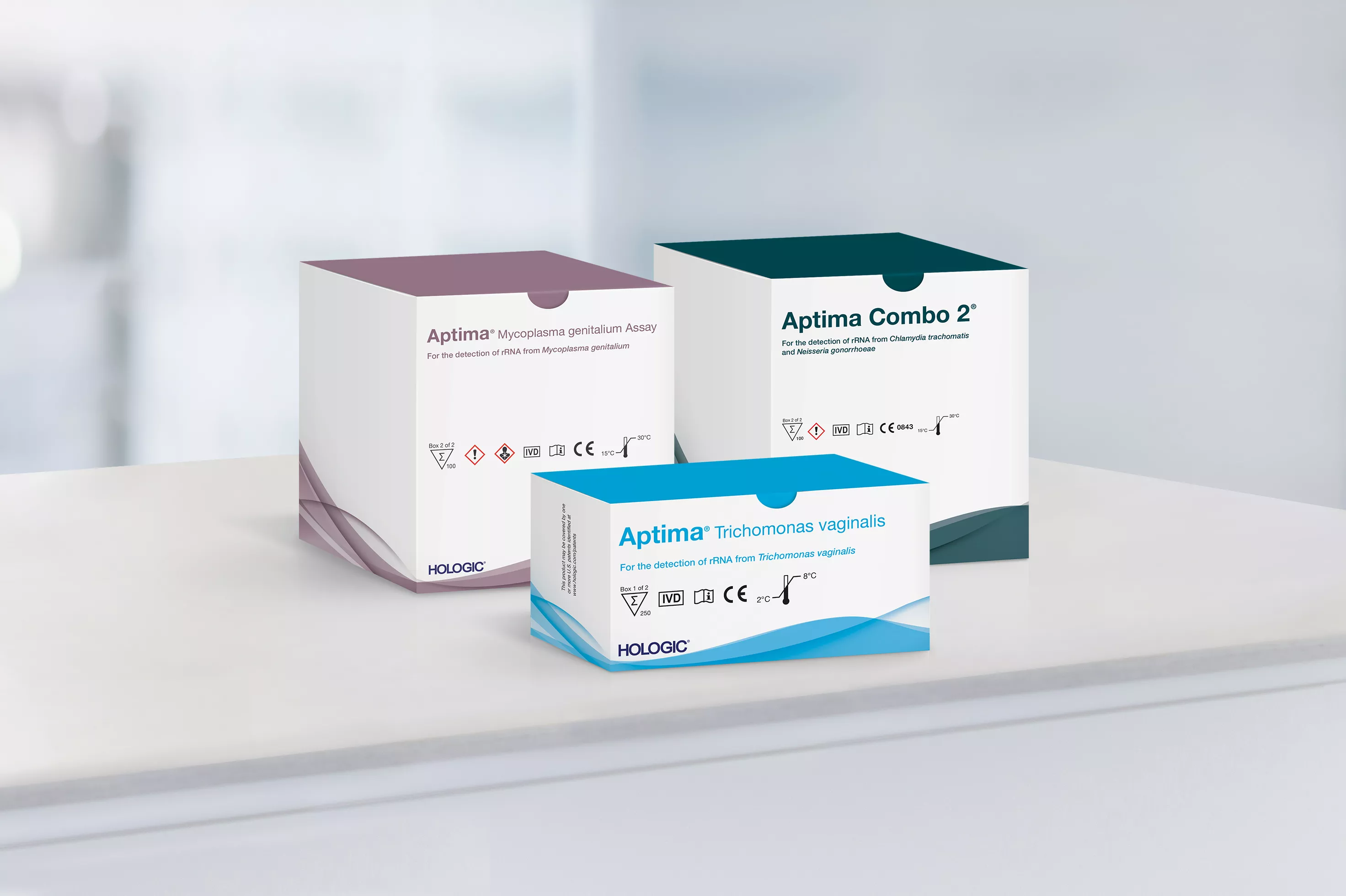 ラボの背景にあるアッセイボックス